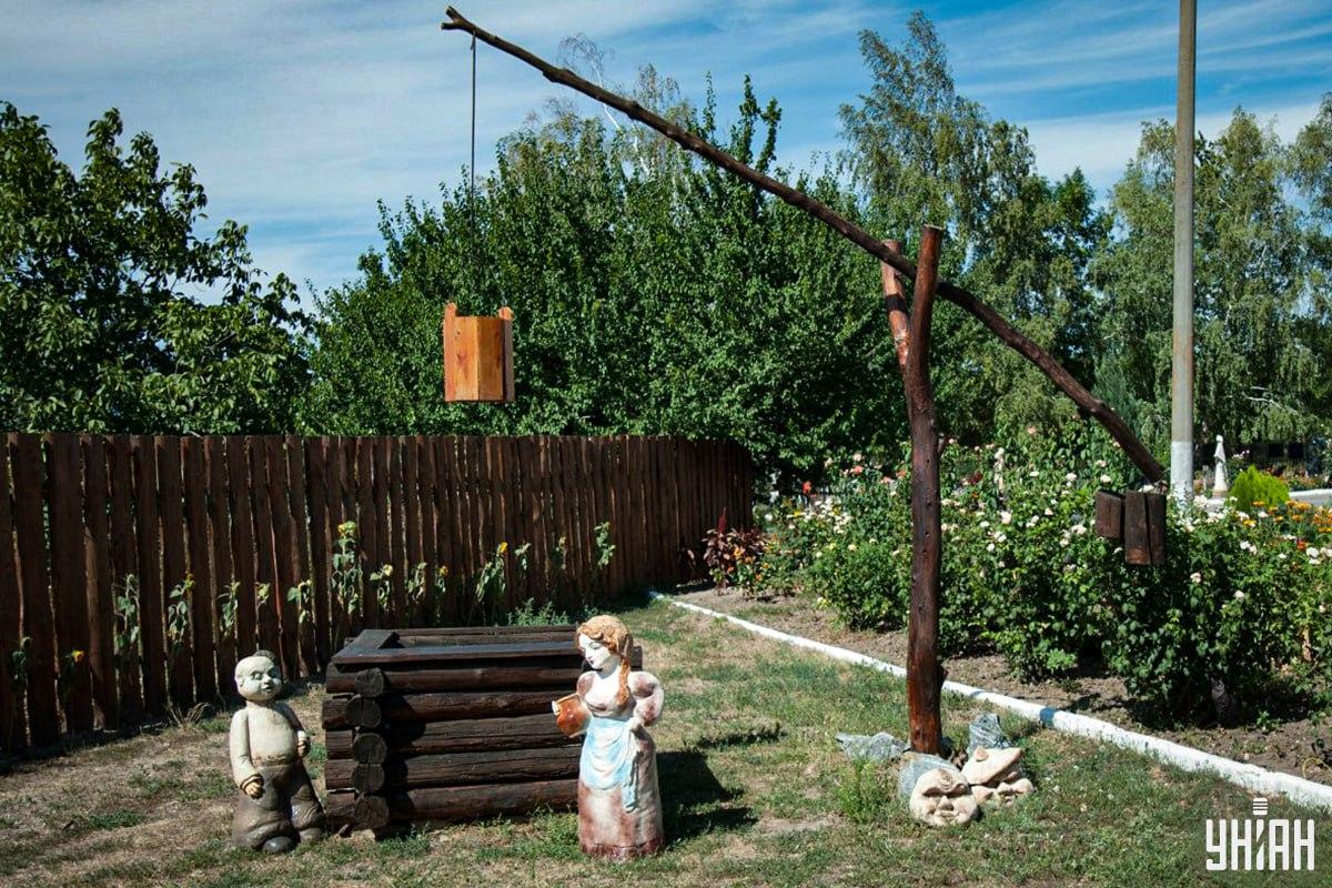 Ga zo snel mogelijk op zoek naar de kat op de optische illusie / collage Moje